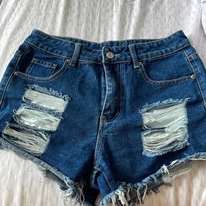 Jean short, marca Shein,